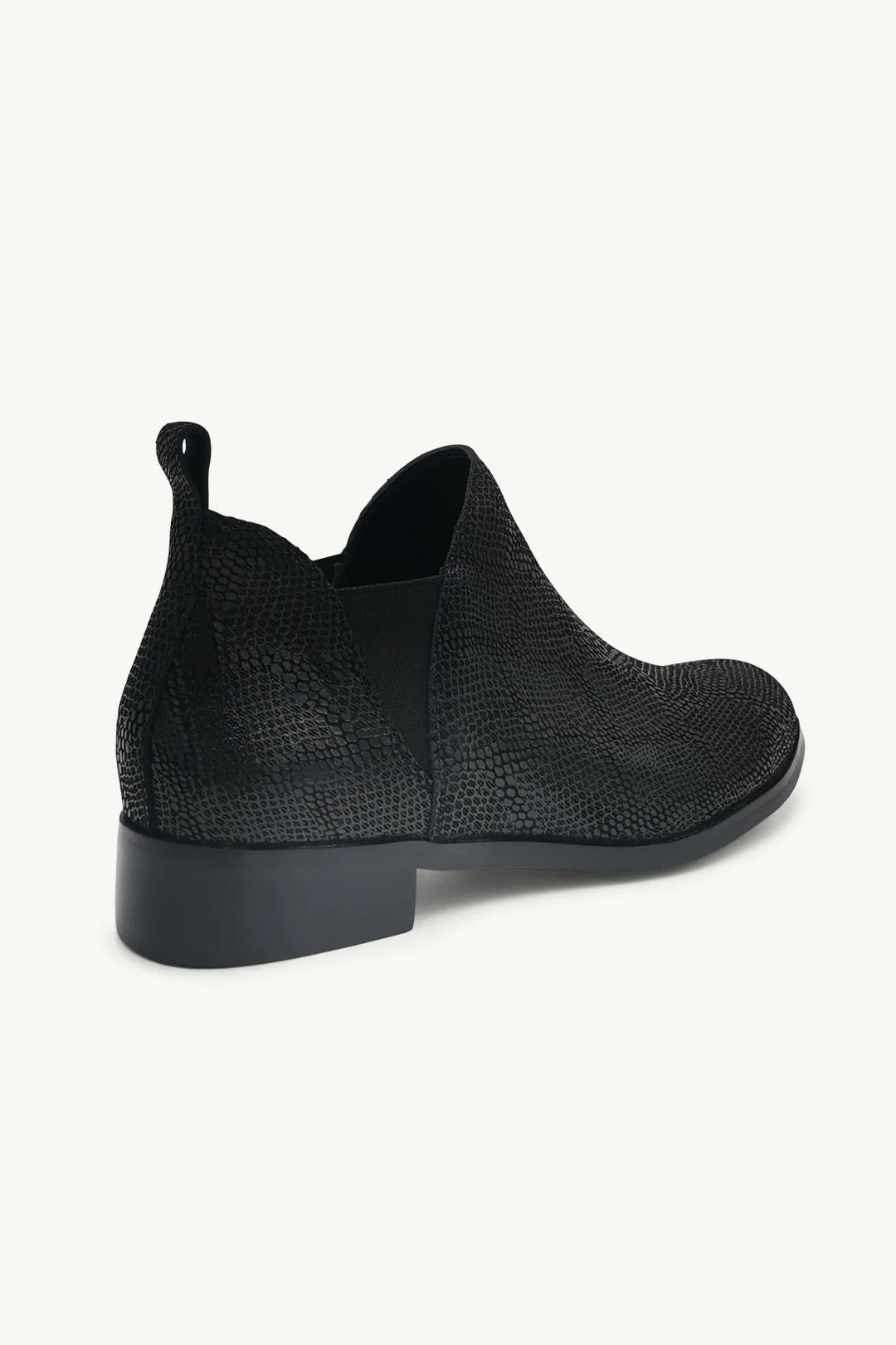 Aria Black Snake Leather - Image 3