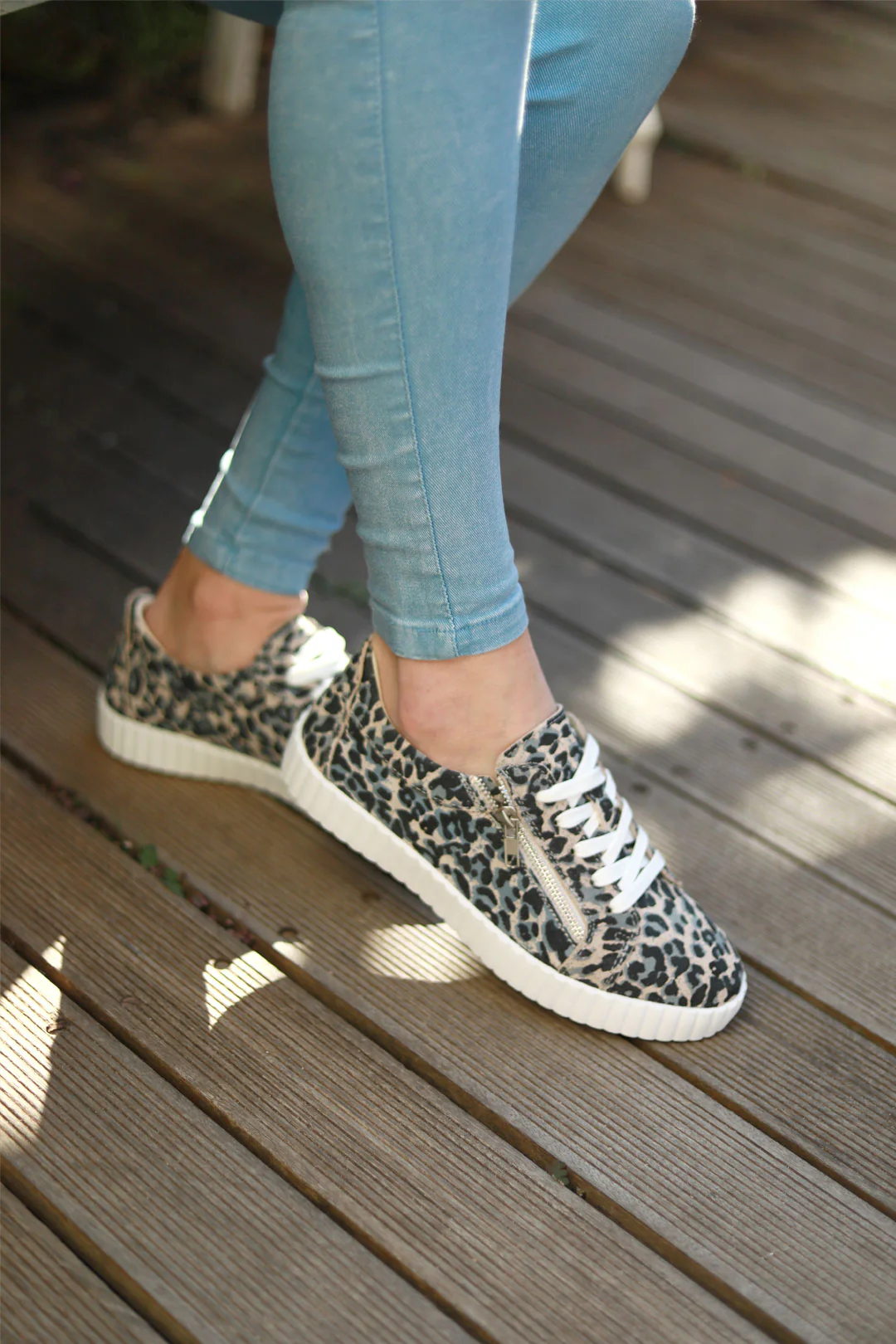 Callie Grey Leopard - Image 6