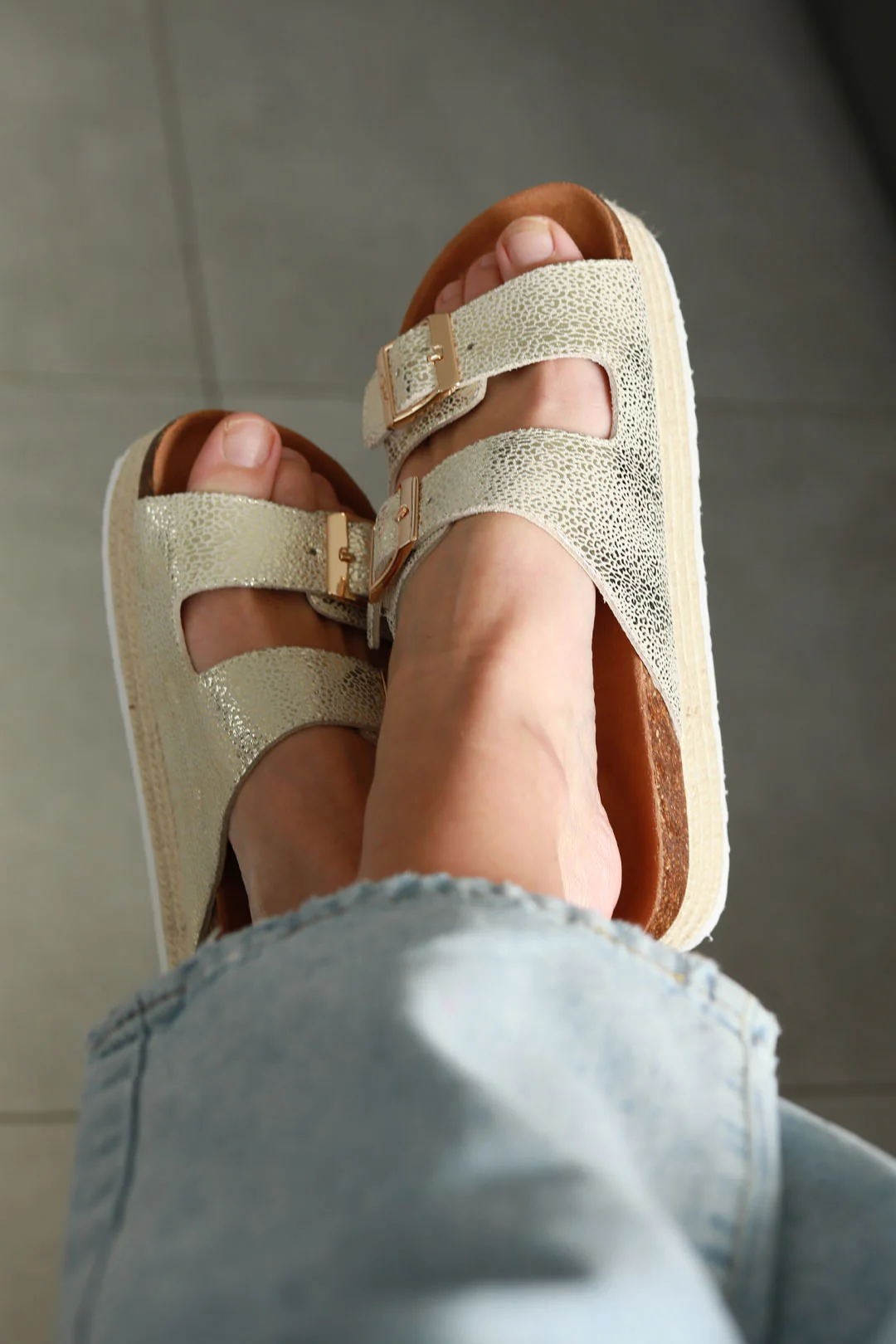 Chicago Metallic Gold Spec - Image 6