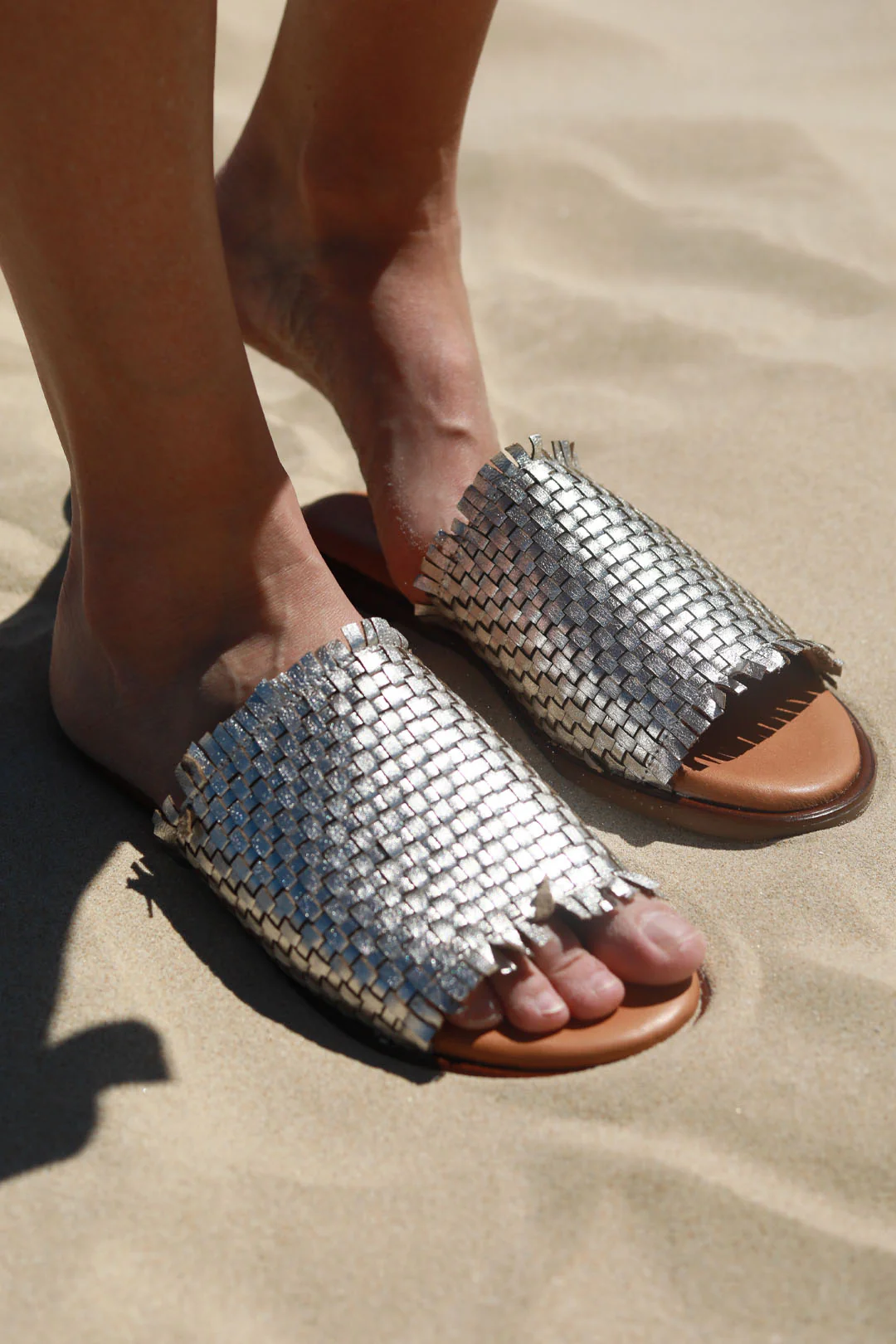 Cyrus Metallic Silver - Image 5