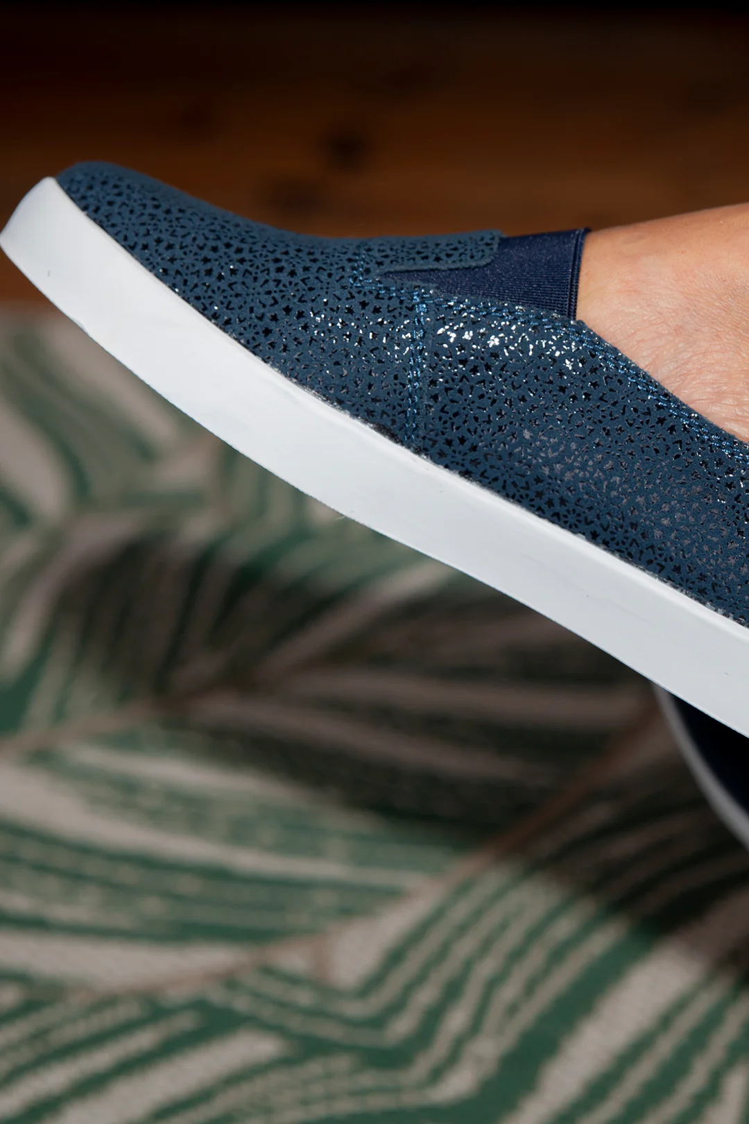 Fran Pebbled Navy - Image 6