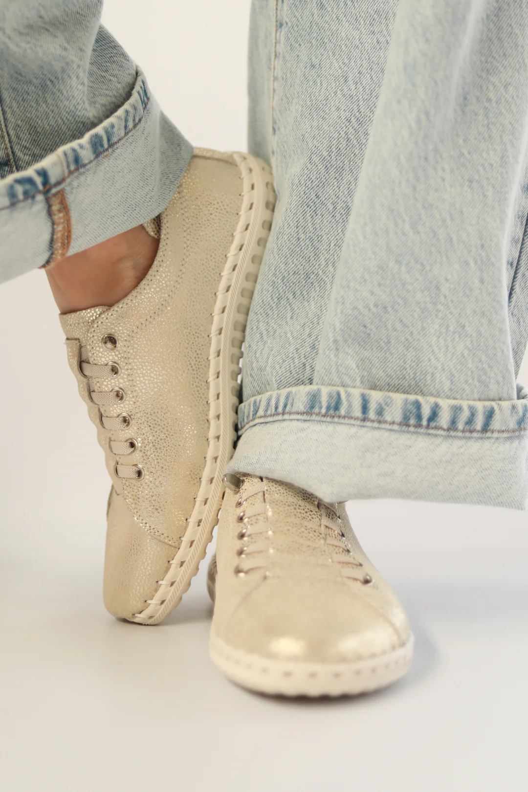 Gina Gold Spec - Image 6