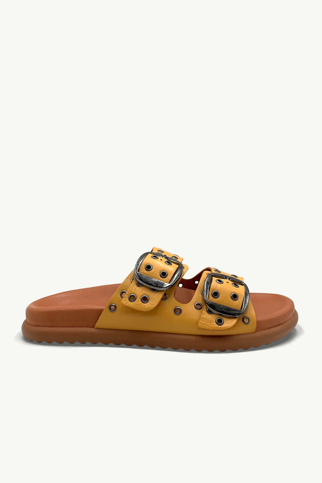 Halle Camel