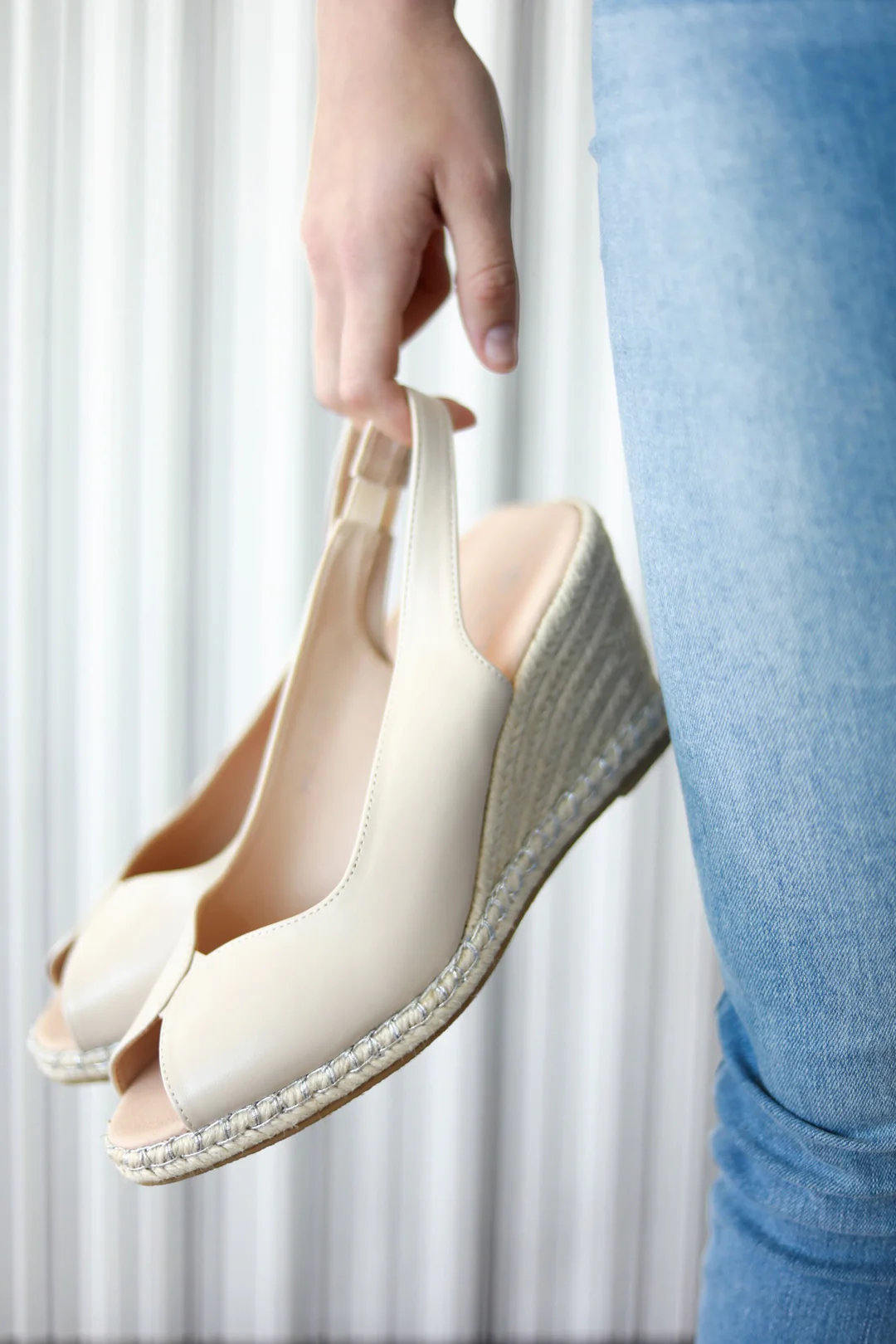 Raven Beige - Image 4