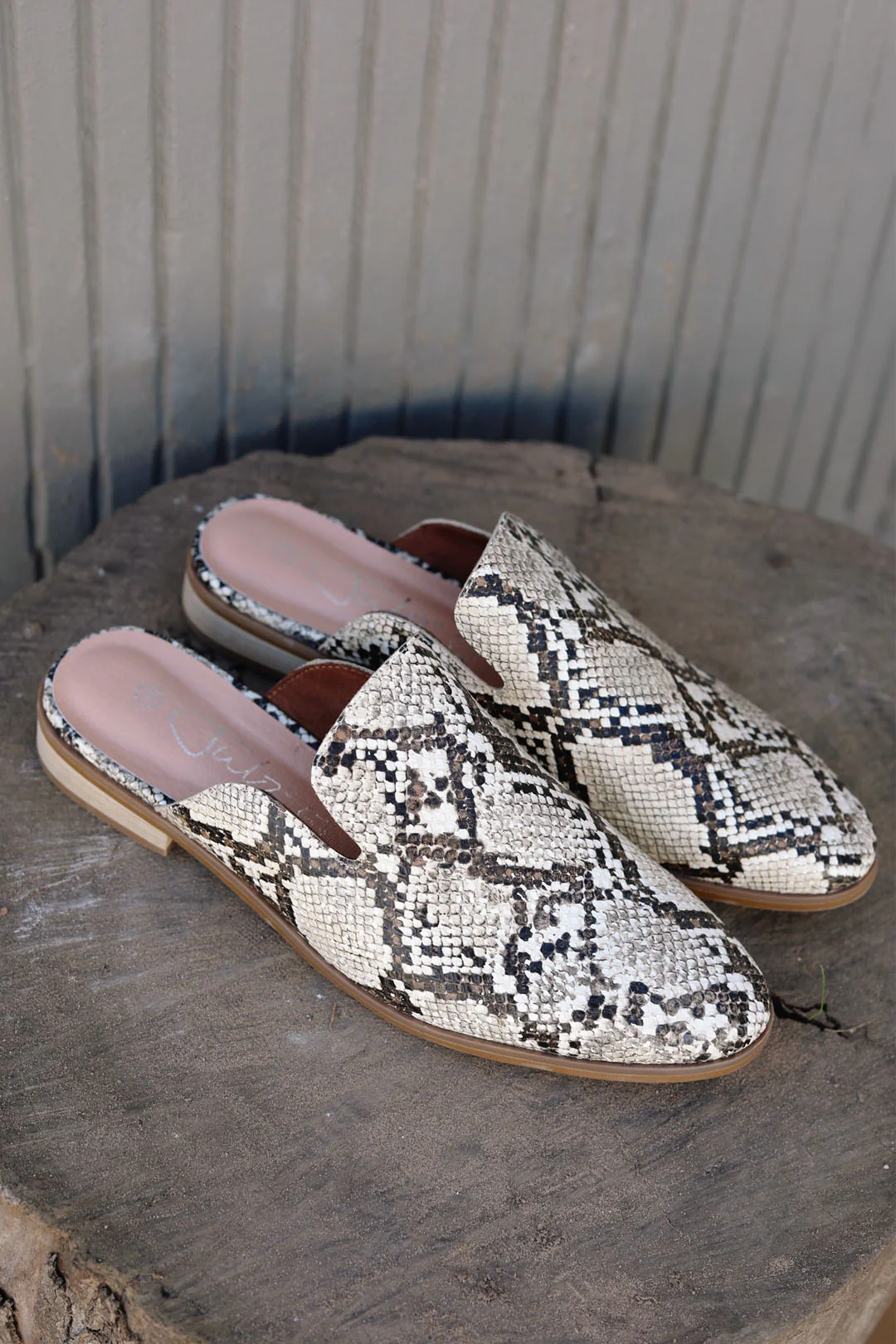 Sibyl Beige Snake - Image 6