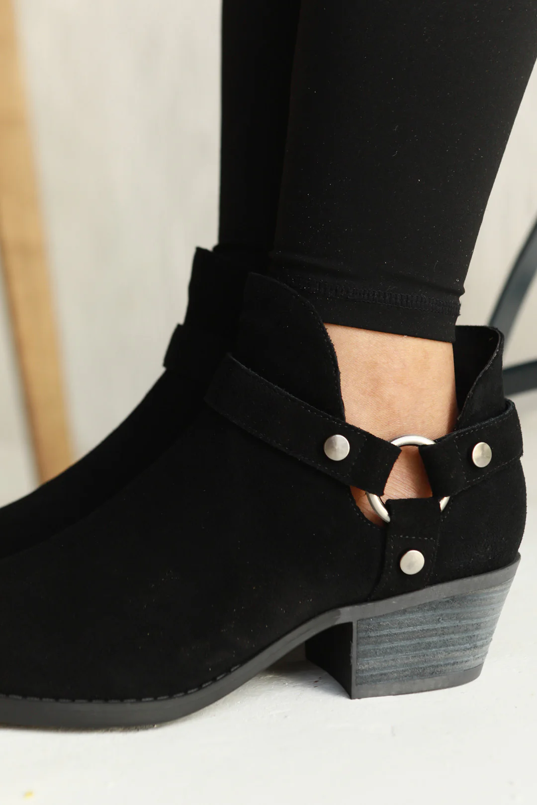 Snowdrop Black - Image 6
