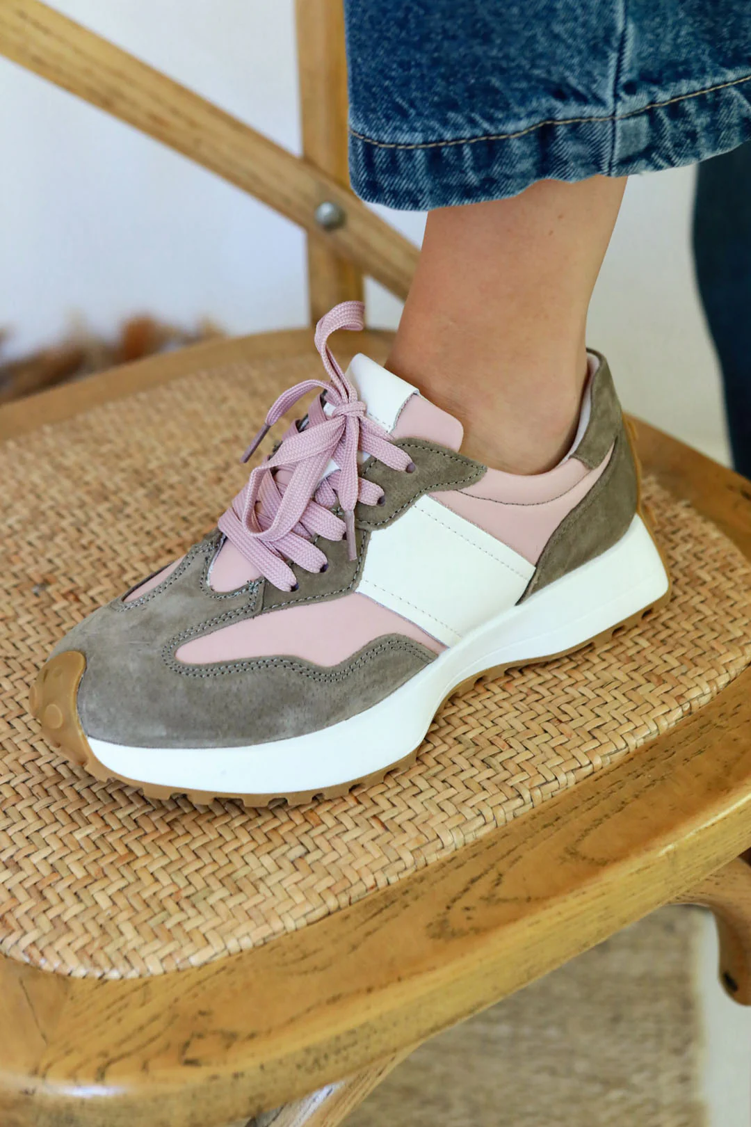 Tate Brown + Pink - Image 5