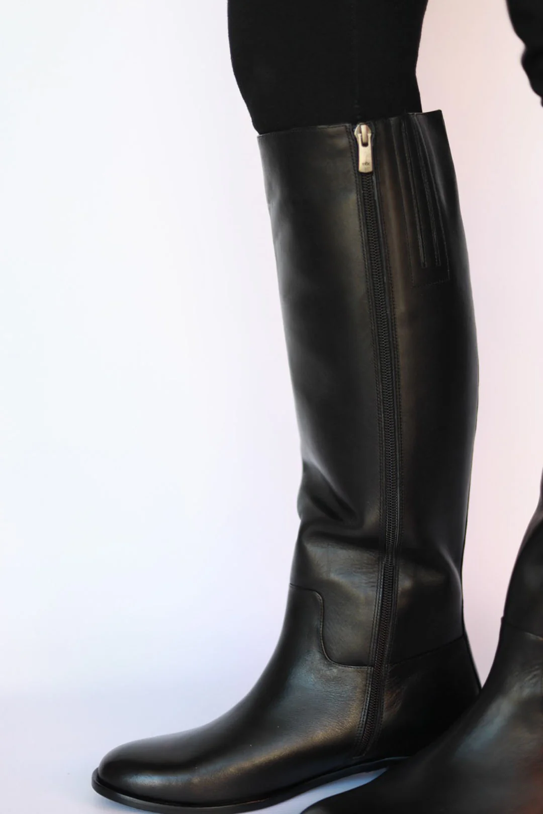 Titan Black - Image 7