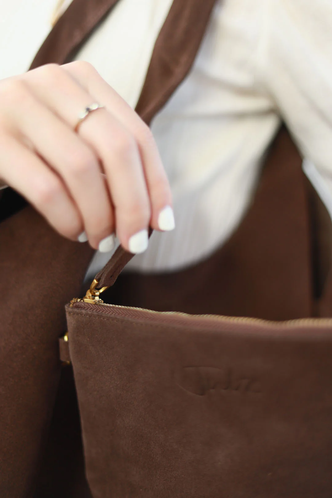 Vic Chocolate Brown - Image 5