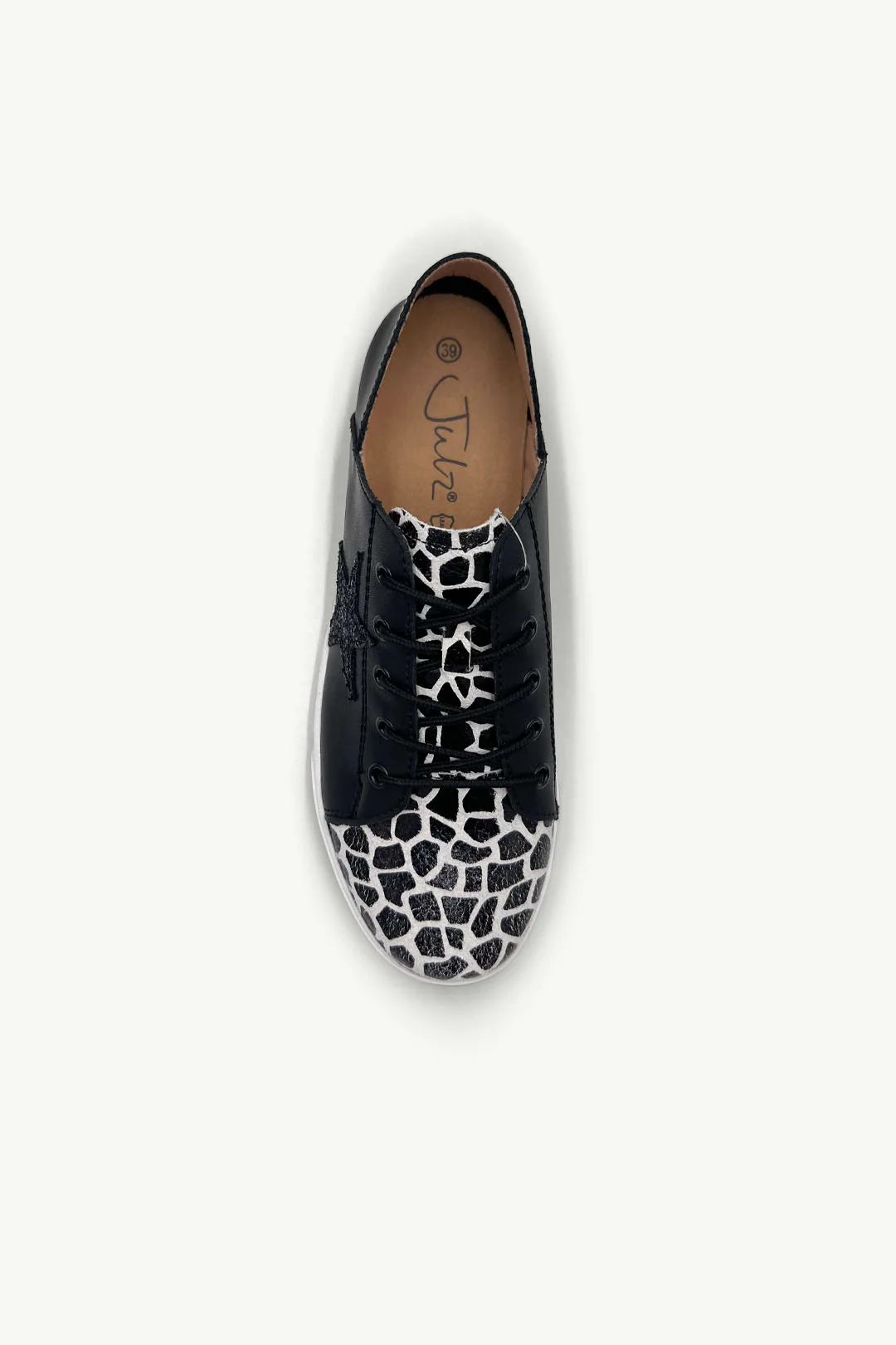 Vicki™ Black + Black Grey Giraffe - Image 4