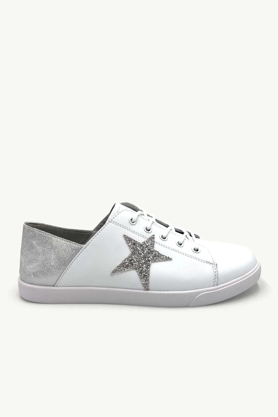 Vicki™ White + Glitter Star