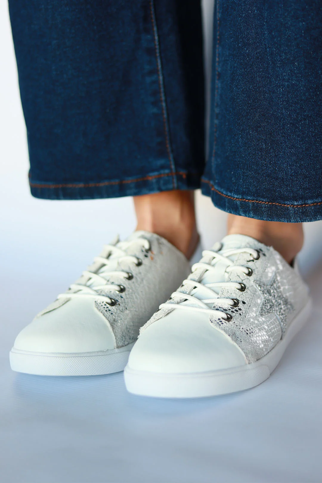 Vicki™ White Toe + Metallic Silver - Image 7