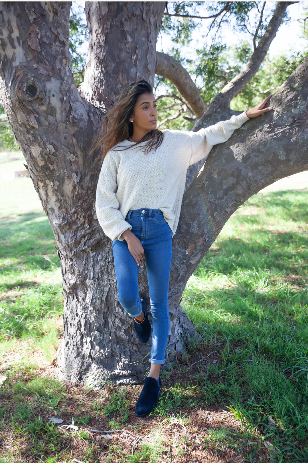 Yara Navy Suede - Image 5