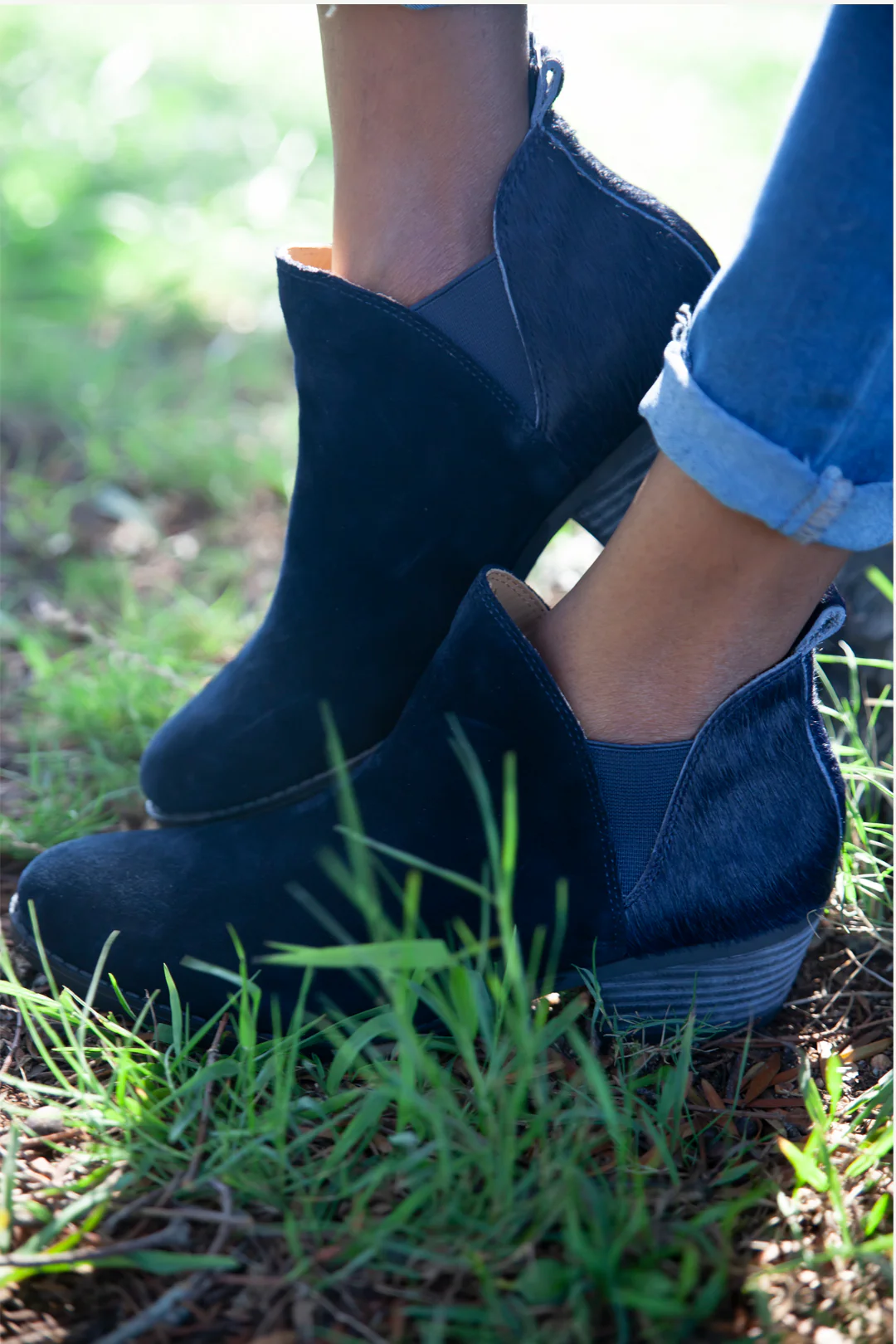 Yara Navy Suede - Image 8